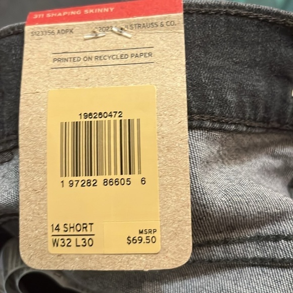 NWT Levi's Women's 311 Shaping Skinny Jeans 14 short - Picture 5 of 7